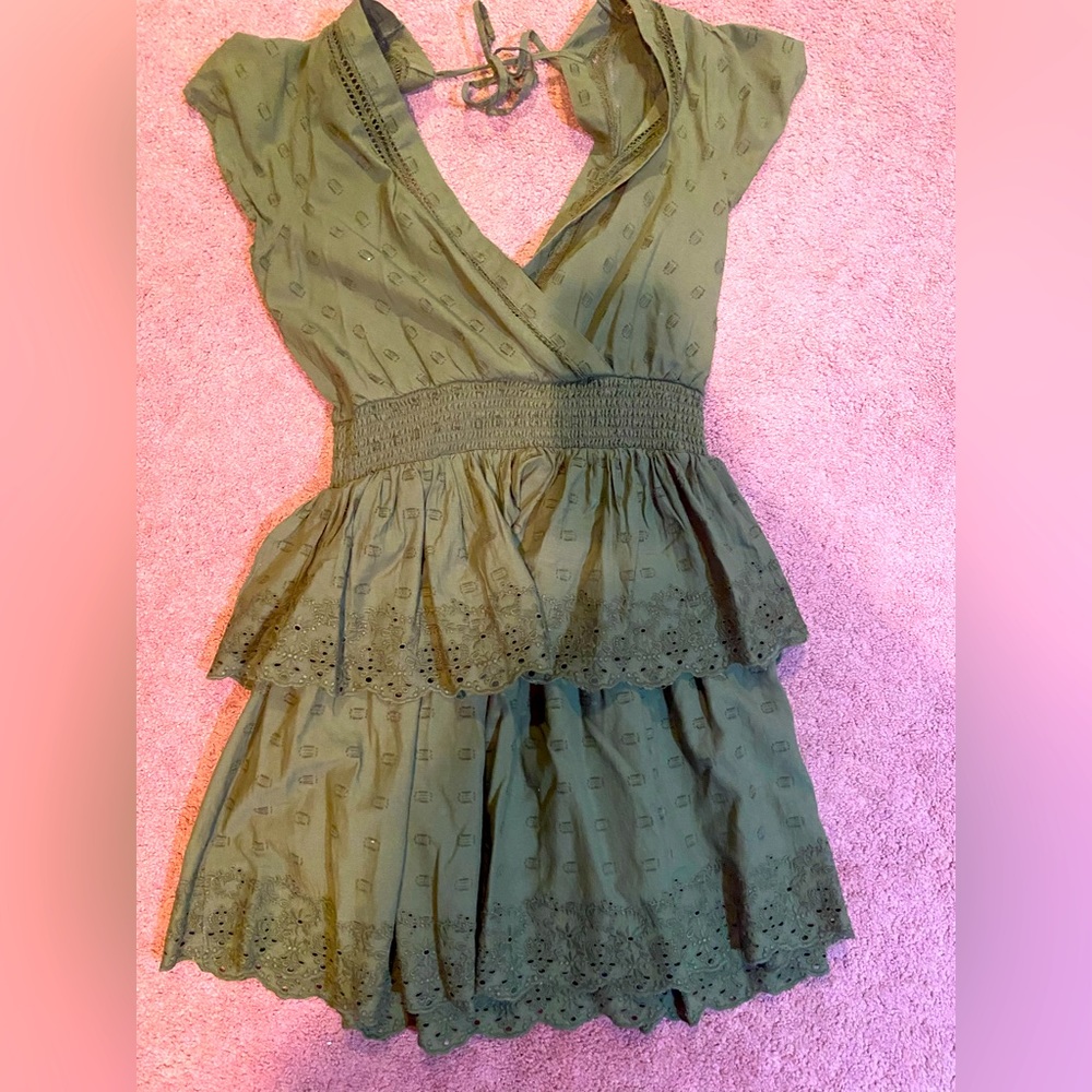 AE garden Party wrap dress forest green